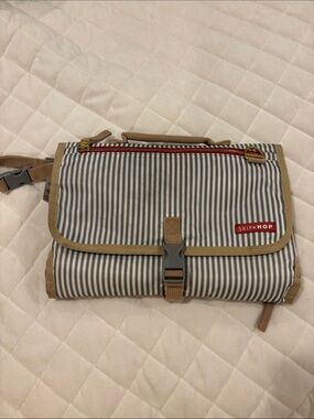 Skip Hop French Striped Travel changing station